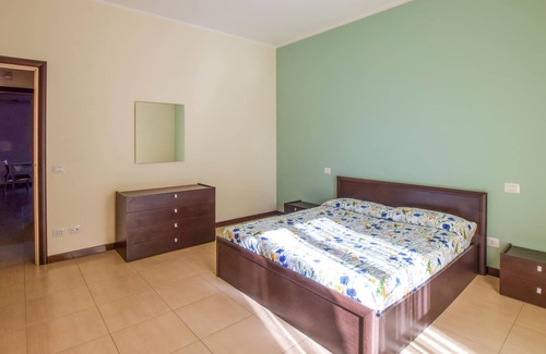 Locri Apartment | Are you dreaming of a relaxing vacation close to the sandy beach? Then this vacation apartment with