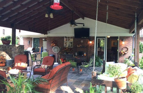 Oxford House | Are You Ready? Perfect place to gather in Oxford with family and friends !