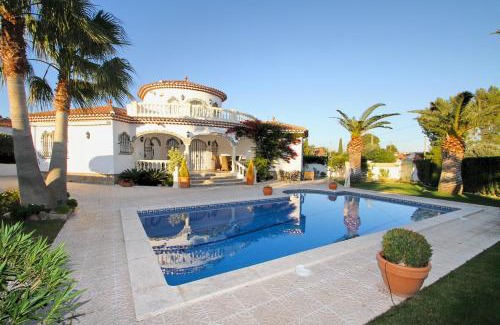 Miami Platja Villa | ARENDA Miami Playa Villa Lidia