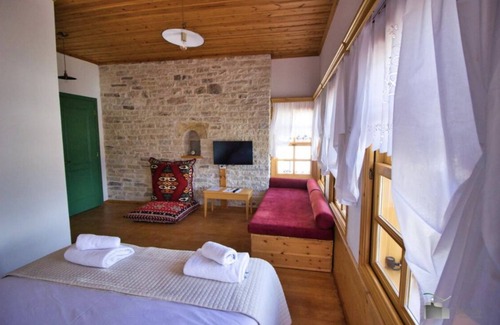 Gjirokaster Hotel | Argyropolis Boutique Hotel