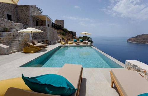 Limeni House | ARIS-APEA Villas