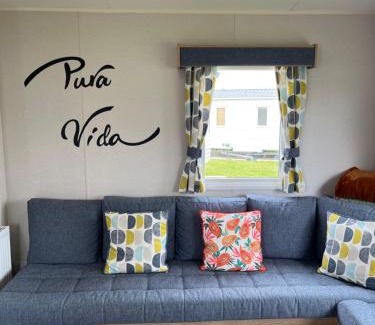 Clacton-on-Sea House | Arizona - Pura Vida Holidays Caravan