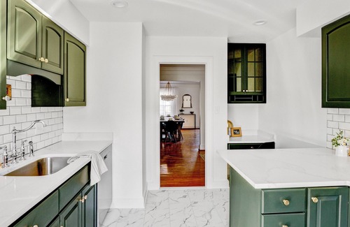 Arlington House | Arlington Exclusive 6 Bed Retreat walk to Metro