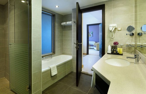 Jumeirah Lake Towers Hotel | ARMADA AVENUE HOTEL