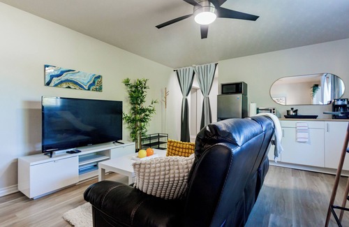 Halifax Apartment | Armdale Retreat + Free Photoshoot!