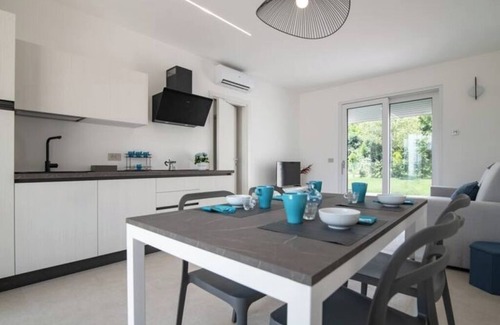 Borgo Milano Apartment | Armonia Suites - Acqua- new apartment with garden and pool in Verona