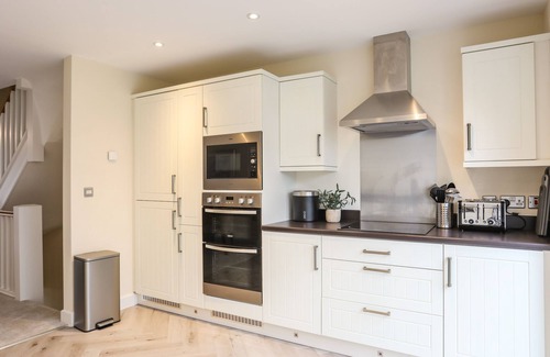 Abersoch Cottage | ARNANT, pet friendly, country holiday cottage in Abersoch