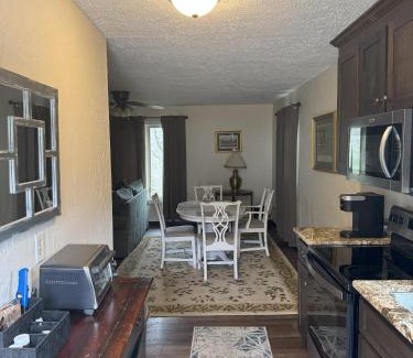 Banner Elk Apartment | Arnett Rd, 124A apts