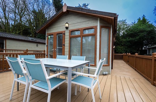 Troutbeck Bridge Cabin | Arney Lodge - a holiday lodge that sleeps 4 guests in 2 bedrooms