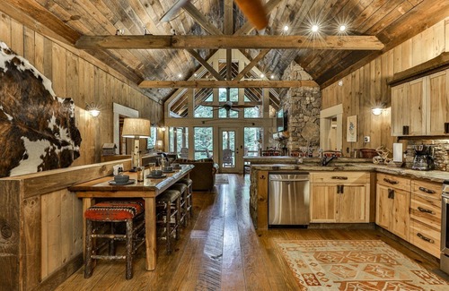Wilscot Cabin | Around The Bend On Lake Blue Ridge