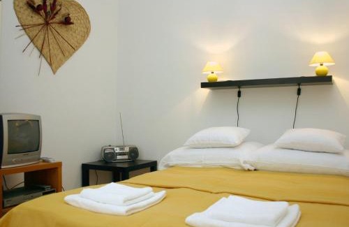 Ujlipotvaros Apartment | Arriva Apartment, optional indoor parking