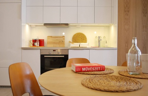 Terezvaros Apartment | Art Aldebaran: a magical feeling in the City Center with A/C!