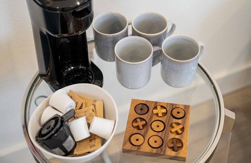 Bentonville Condo | Art-Lover’s Suite - Minutes to Crystal Bridges