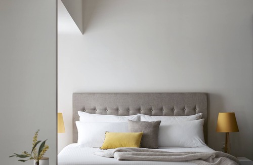 Walkerville Hotel | Art Series - The Watson