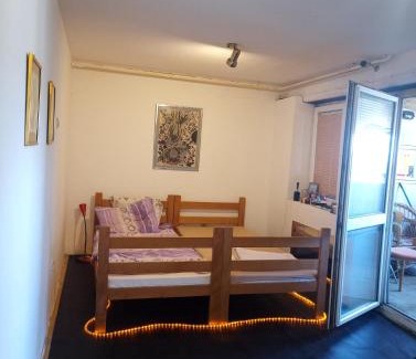Vozdovac House | Art studio Banjica