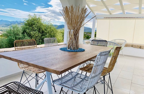 Tiriddo Villa | Art Villa, heated pool, big garden, Wi-Fi