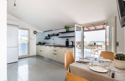 Marina di Ragusa Apartment | ARTEMIDE: Sea View - Marina di Ragusa center