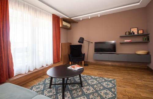 Stari Grad Apartment | Artisan's Dwelling