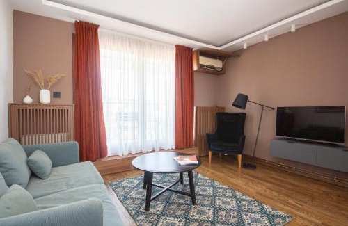 Stari Grad Apartment | Artisan's Dwelling