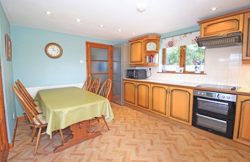 Penrhyndeudraeth Cottage | Artist's Cottage
