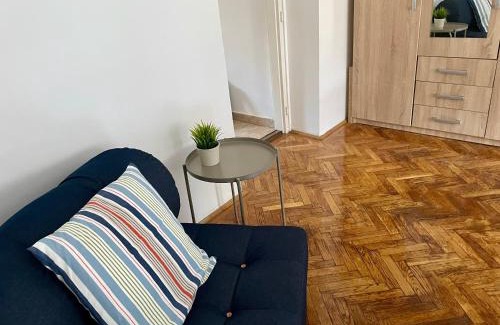 Lagymanyos Apartment | Artist's quarter, Margit Apartment at the Danube