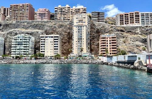 Radazul Apartment | Artistic beachfront apartment