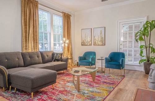 Columbus House | Artistic Historic Home in Midtown Columbus