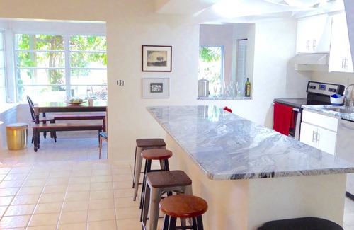 South Palm Park Neighborhood Association Apartment | Artistic Magical Apt., stunning garden, private patio, pool, close to beach/town