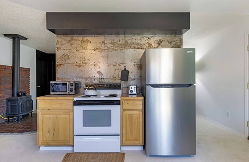 Missoula House | Artistic Minimalistic Escape at the base of Mount Sentinel in Missoula.