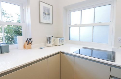 Richmond Cottage | ARTIST’S COTTAGE, family friendly, with open fire in Richmond