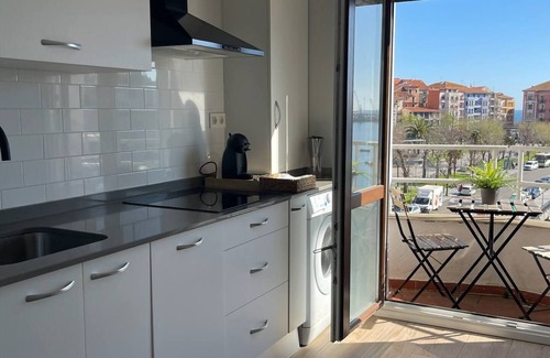 Bermeo Apartment | Artza II apartment with port views