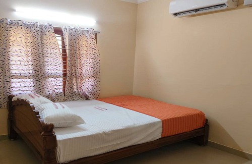 Tiruchendur Hotel | Arumugam AC Residency