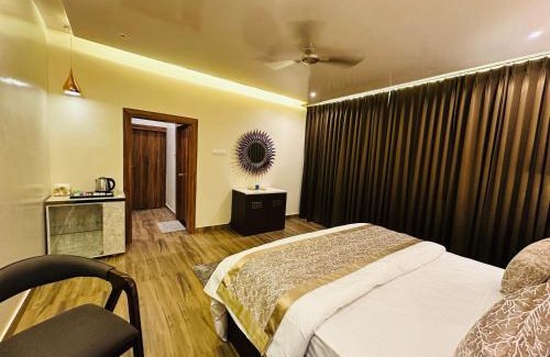 Varanasi House | Aruna Farm House