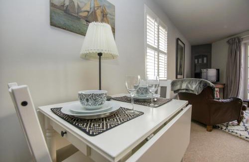 Kemptown House | Arundel Mews - Parking - by Brighton Holiday Lets