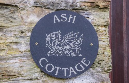 Llandysul House | Ash Cottage