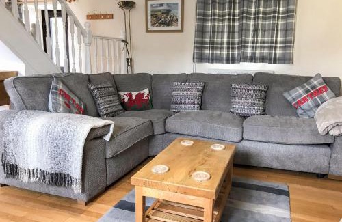 Llandysul House | Ash Cottage