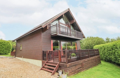 Winnard's Perch Cottage | ASH LODGE, pet friendly, country holiday cottage in St Columb Major