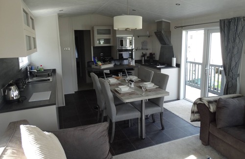 Swarland Cottage | Ash Retreat - a lodge that sleeps 4 guests in 2 bedrooms