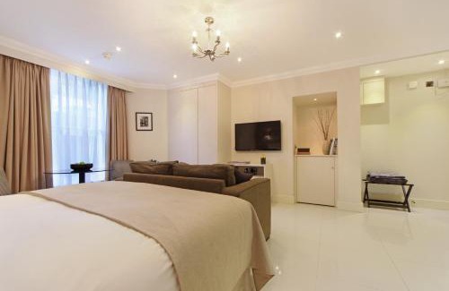 Courtfield Apartment | Ashburn Court Apartments