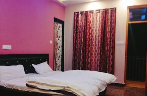 Bhagsu Nag House | Ashirwad Home Stay