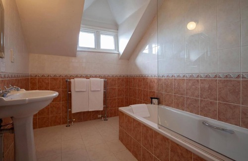 Cambridge Hotel | Ashley Hotel