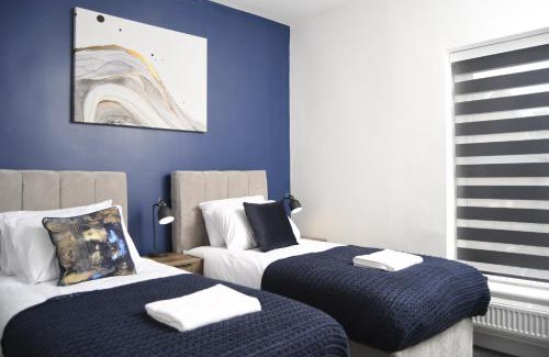 Ashton-under-Lyne House | Ashton House by SA Stays