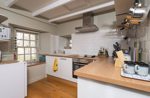 Kinross Cottage | Ashtrees Cottage a cosy country cottage with beautiful views