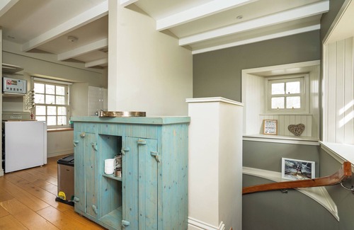 Kinross Cottage | Ashtrees Cottage a cosy country cottage with beautiful views