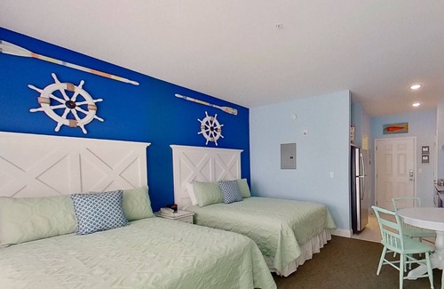 Southport Condo | Ask about low weekly rates - Amazing Water & Sunset Views- Just Blocks From Southport! Gorgeous Pool