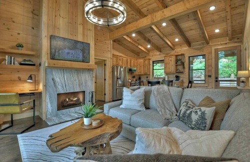 Cherry Log Cabin | Aska Tranquility | Free Night Offer!