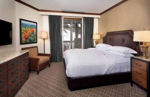 Aspen Condo | Aspen Highlands CO | Ritz Carlton Residence Club | 3 Bedroom