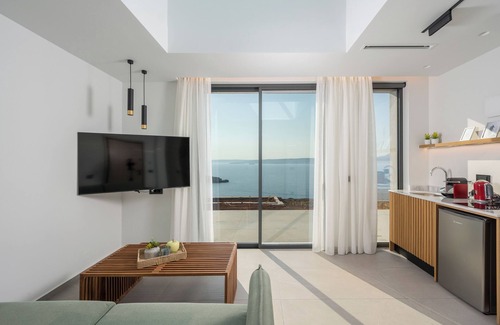 Kokkinon Khorion House | Astelia Luxe Retreat