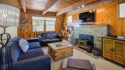 Kings Beach House | Aster by AvantStay Classic Kings Beach Cottage In The Of North Shore
