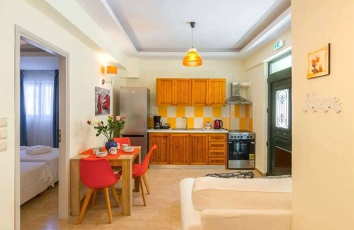Asteri Apartment | Asteri Orange Suite - Rethymno's Sunny Sanctuary